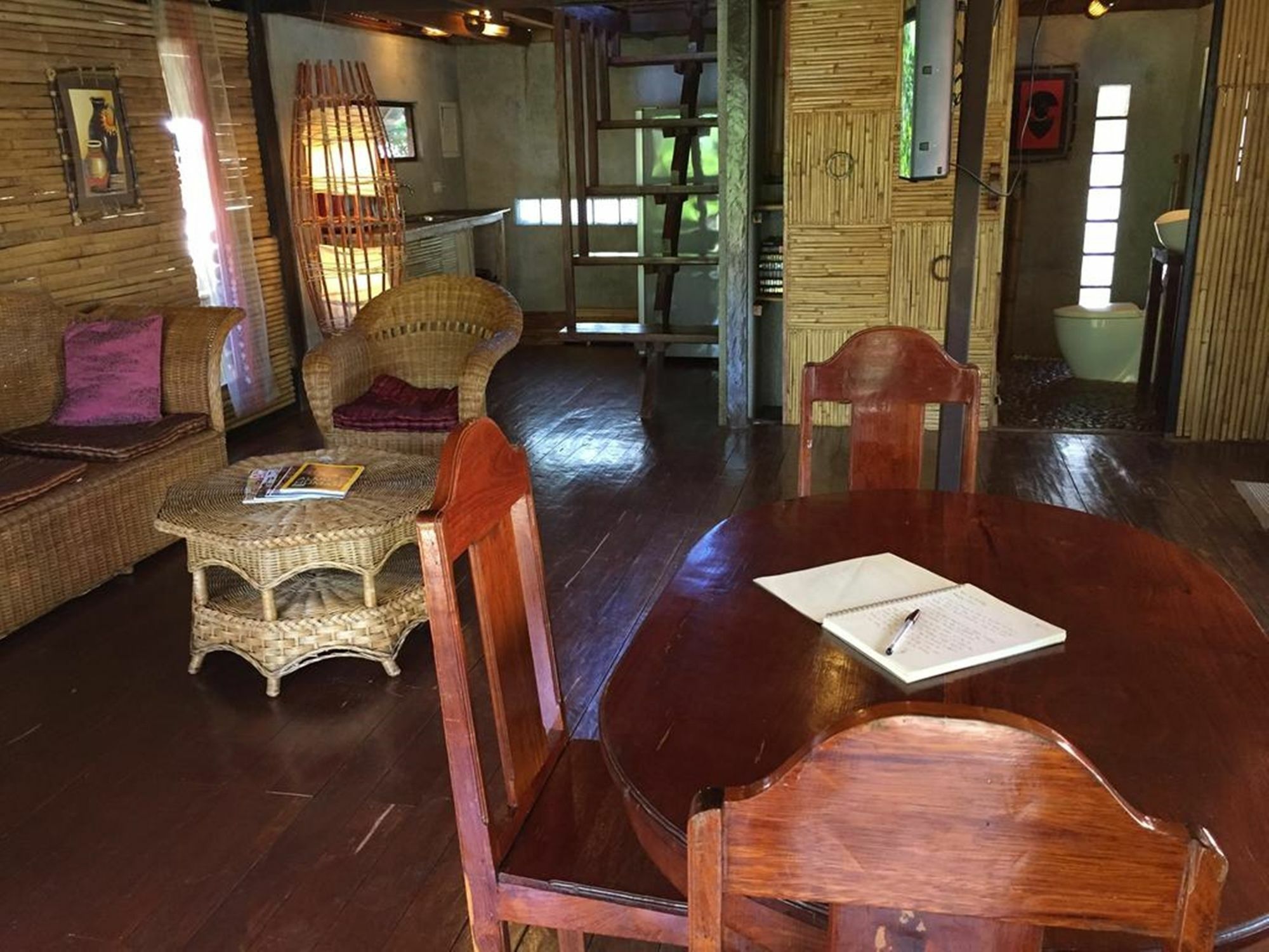 The Village House Puerto Princesa Kültér fotó